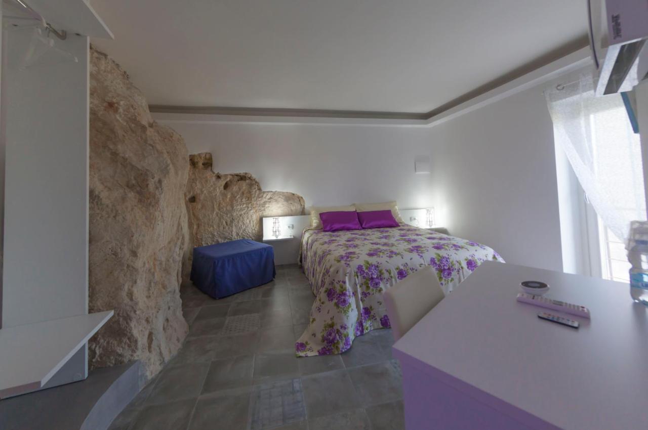 Отель Terrazza Santa Barbara Матера Экстерьер фото